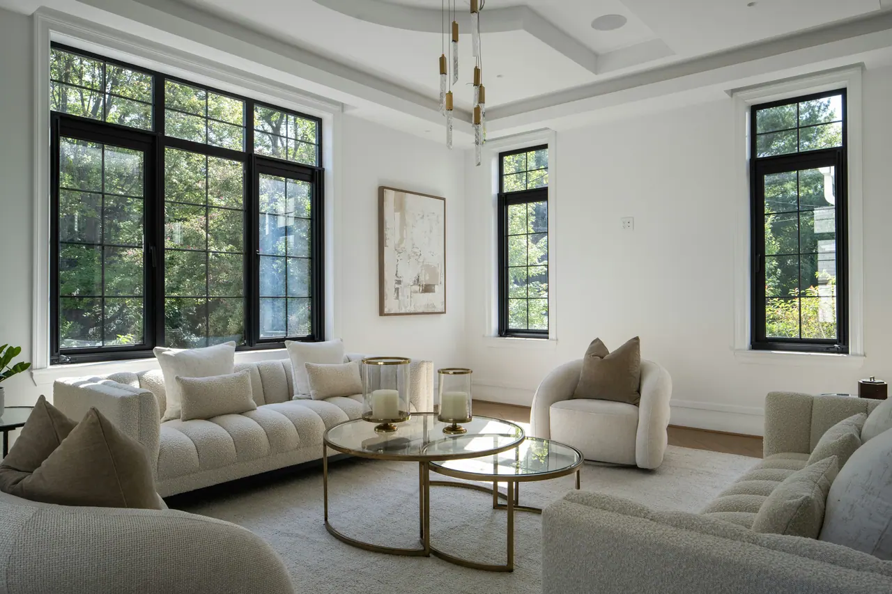 Light-filled modern living room